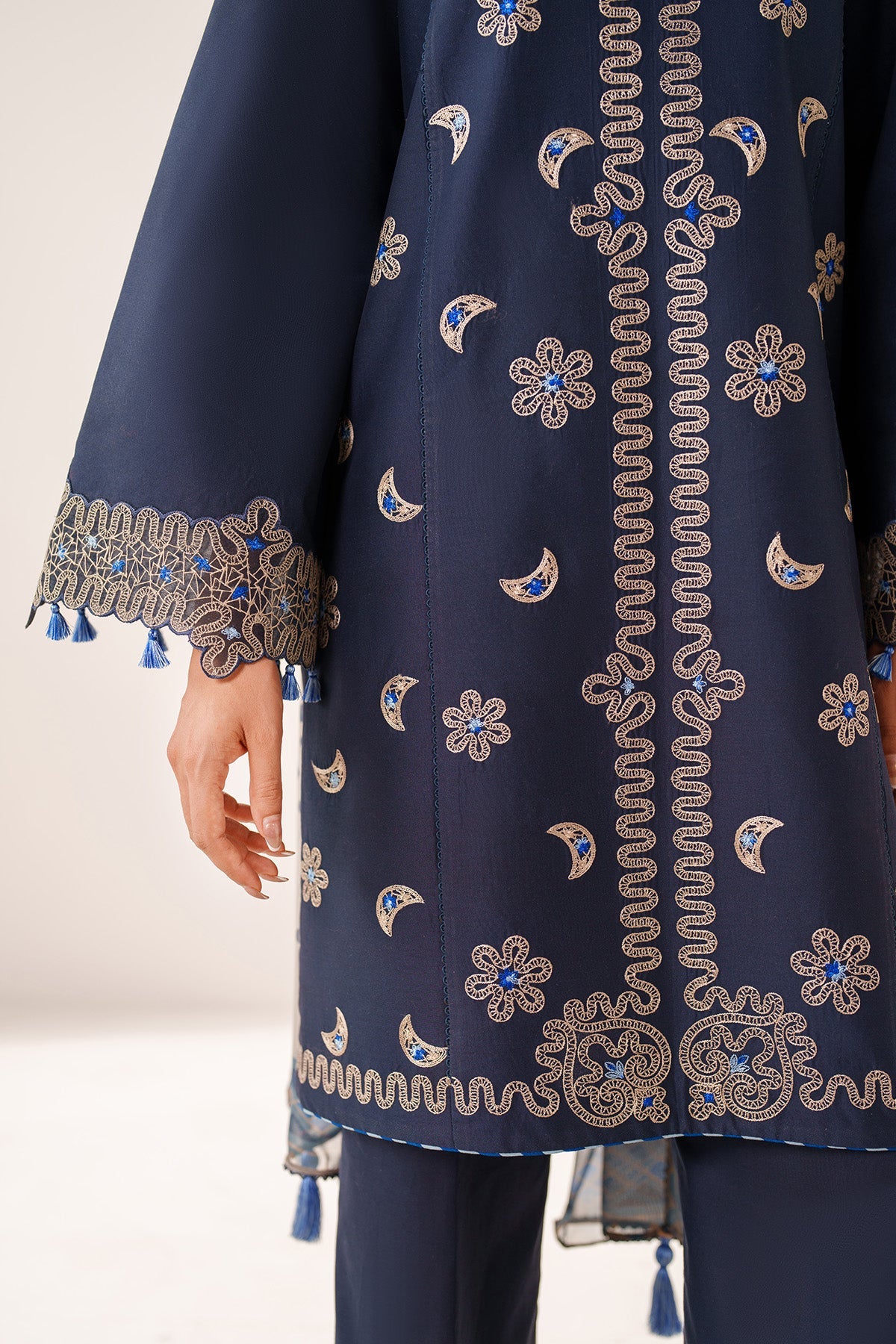 EMBROIDERED LAWN RTW-1298