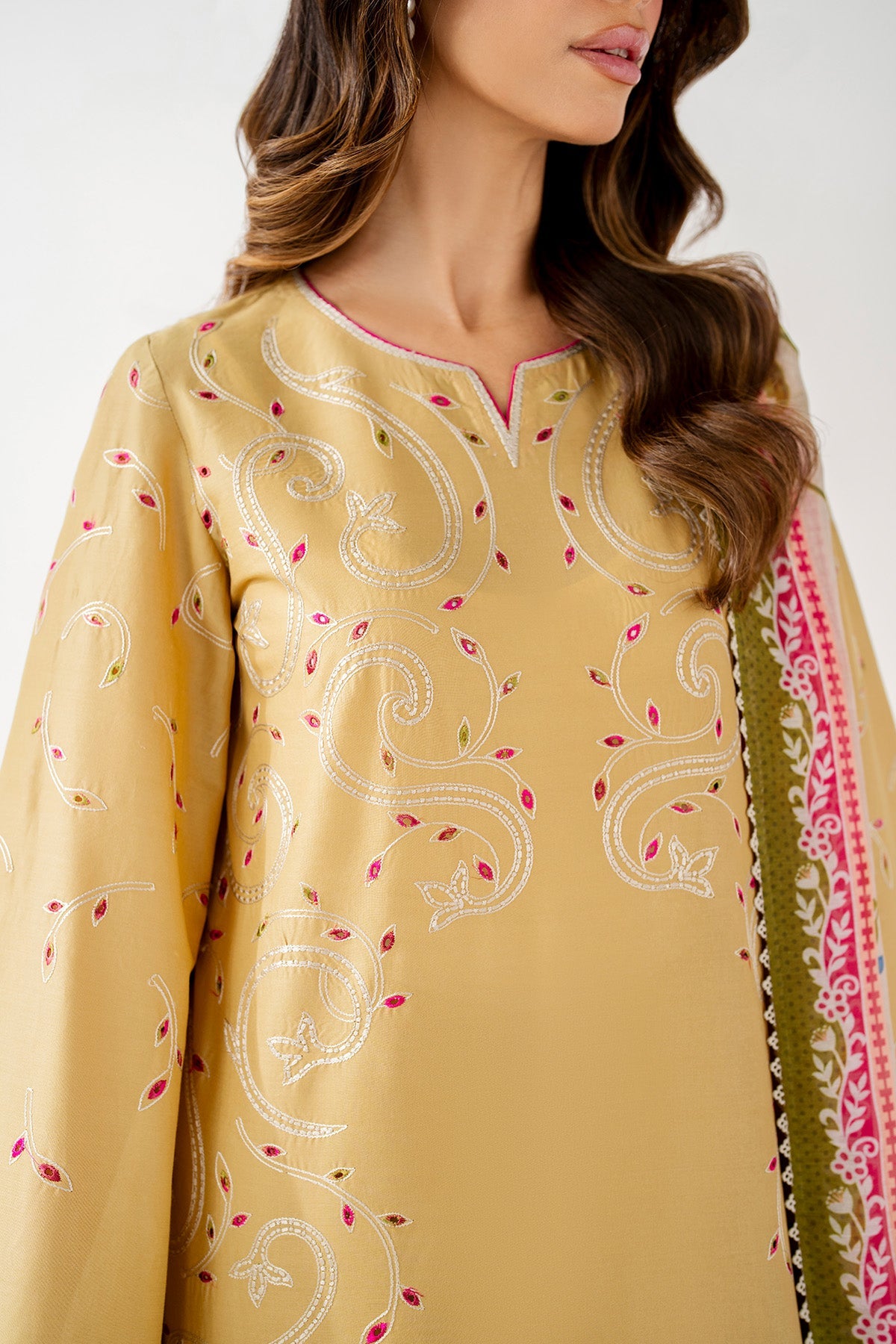EMBROIDERED LAWN USE-9282