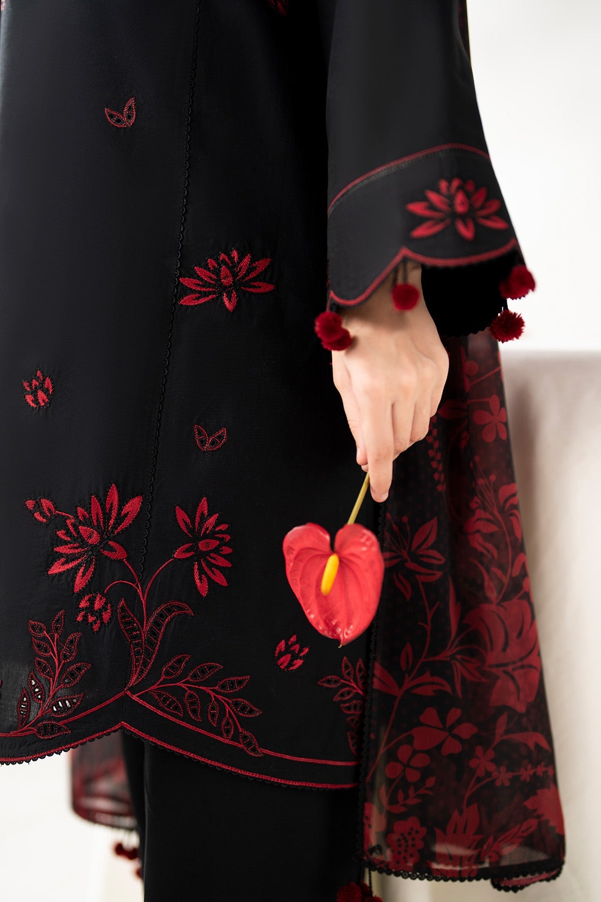 EMBROIDERED PREMIUM VISCOSE UW-0208