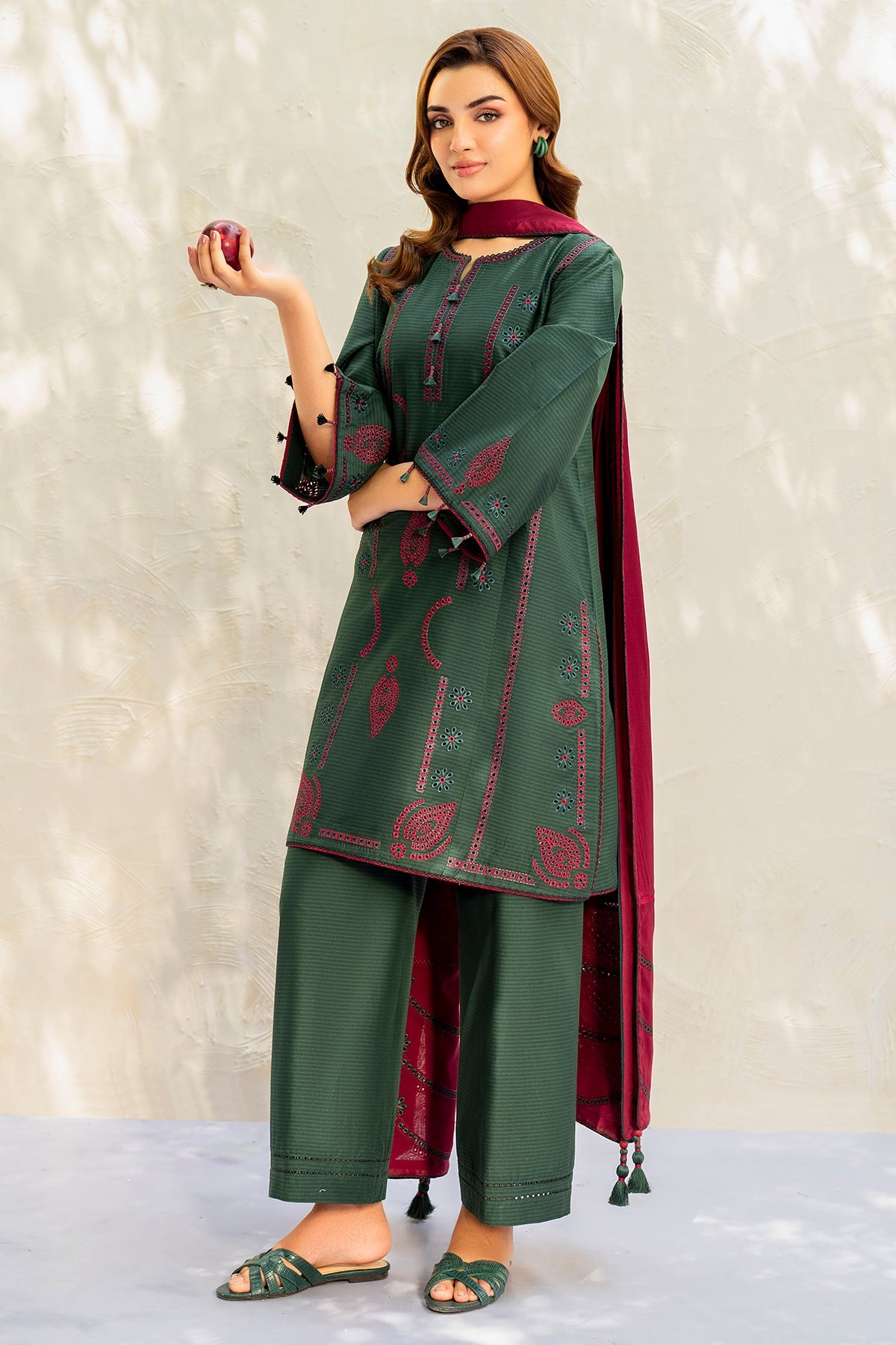EMBROIDERED DOBBY LAWN USE-9212