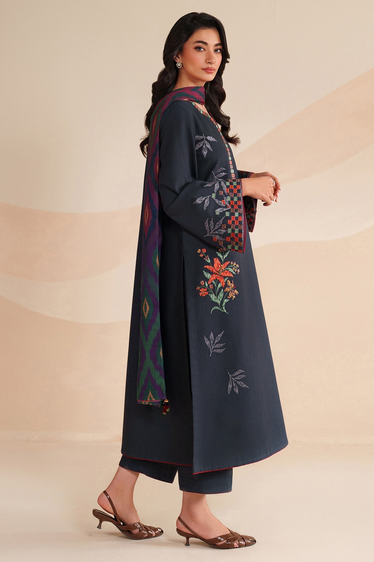EMBROIDERED KHADDAR UW-0226