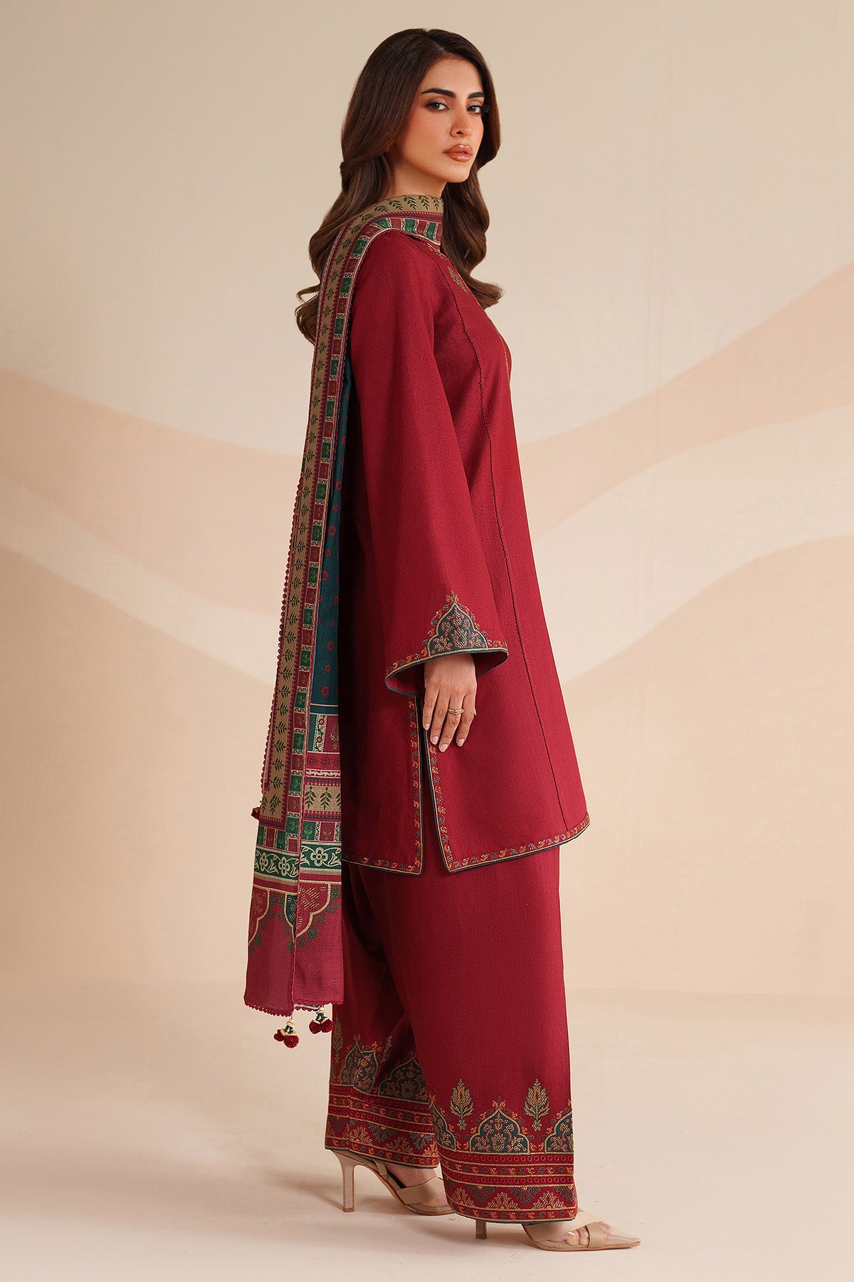 EMBROIDERED KHADDAR UW-0240