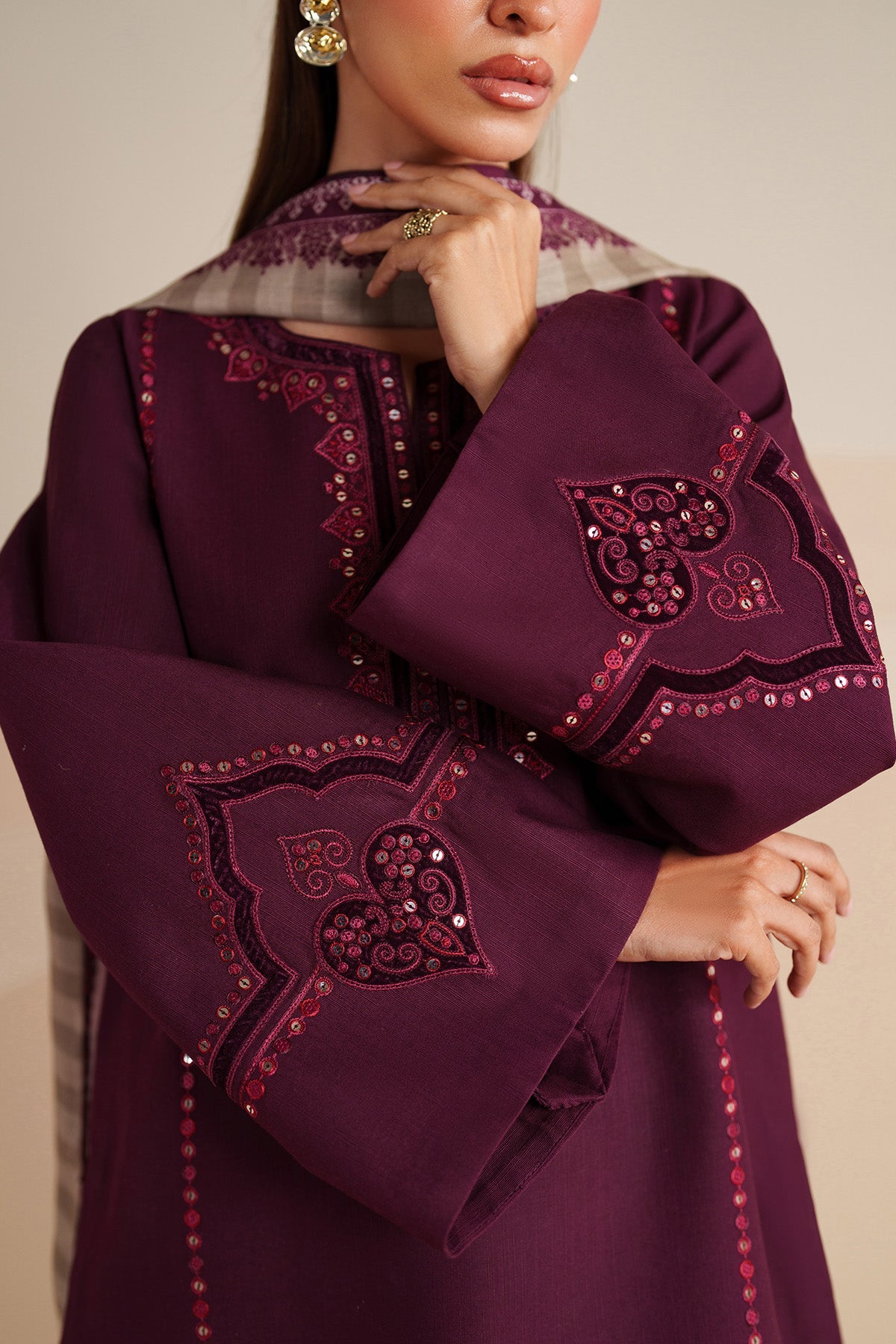 EMBROIDERED KHADDAR UW-0220