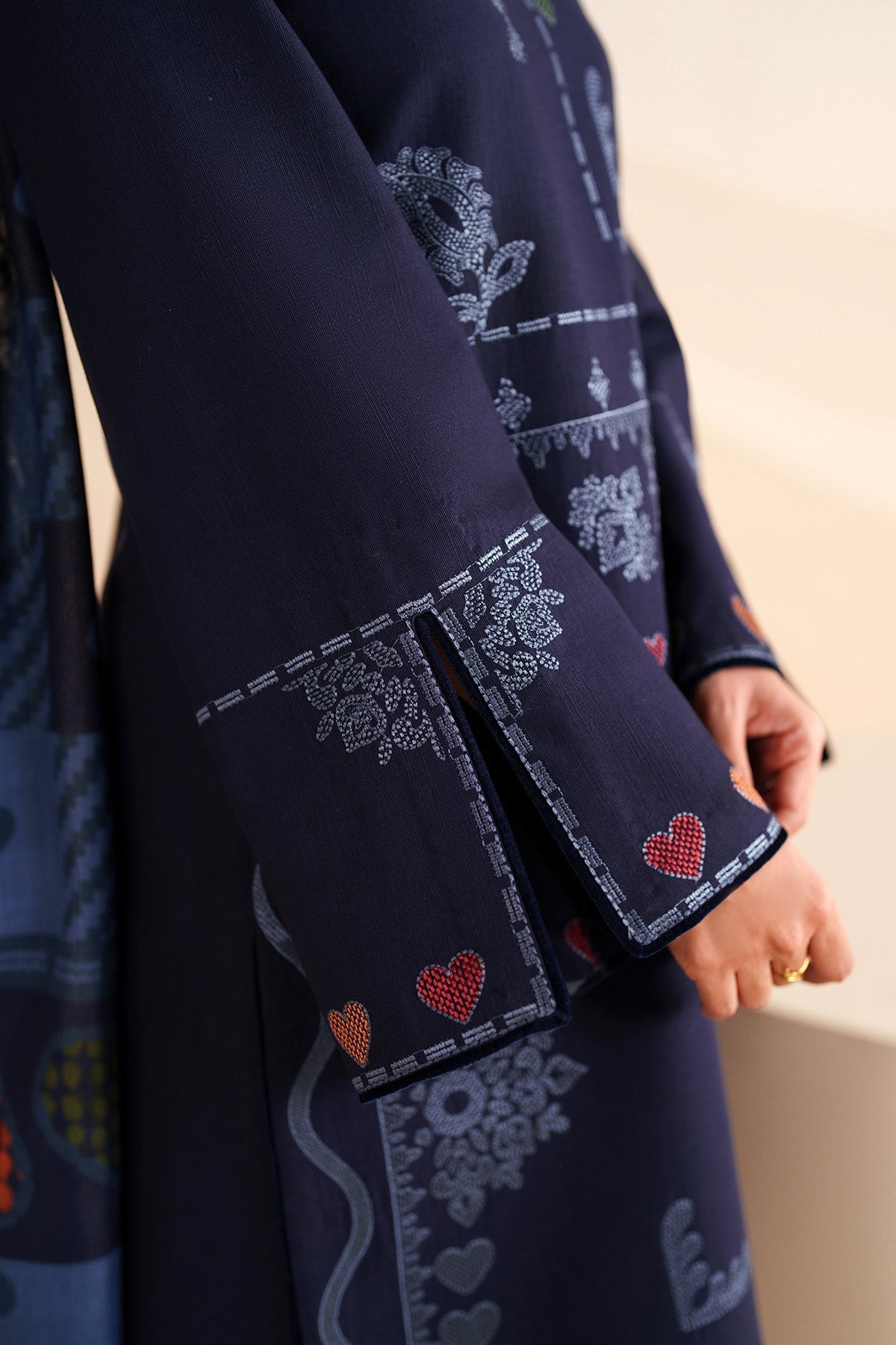 EMBROIDERED KHADDAR UW-0229