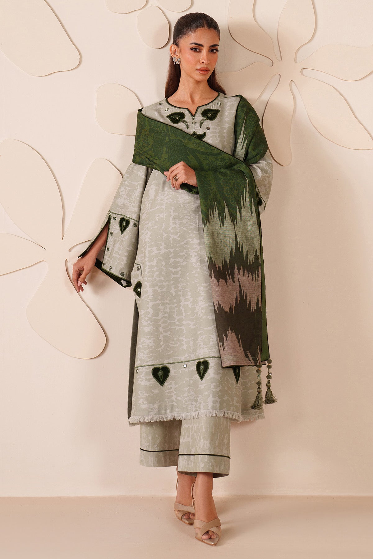 EMBROIDERED PREMIUM VISCOSE UW-0233