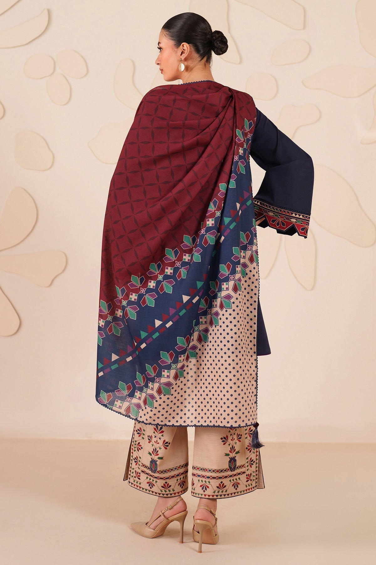 EMBROIDERED KHADDAR UW-0219