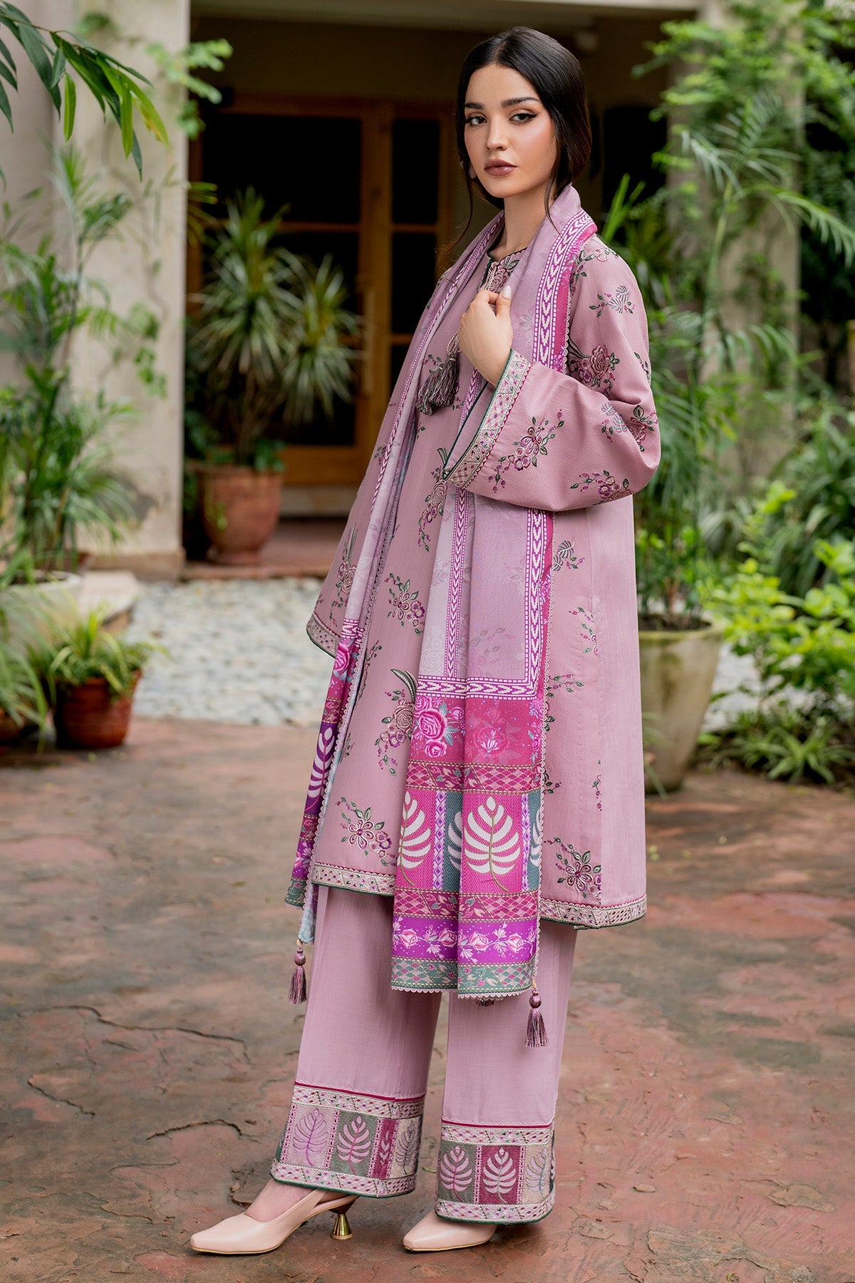EMBROIDERED KHADDAR UW-0054