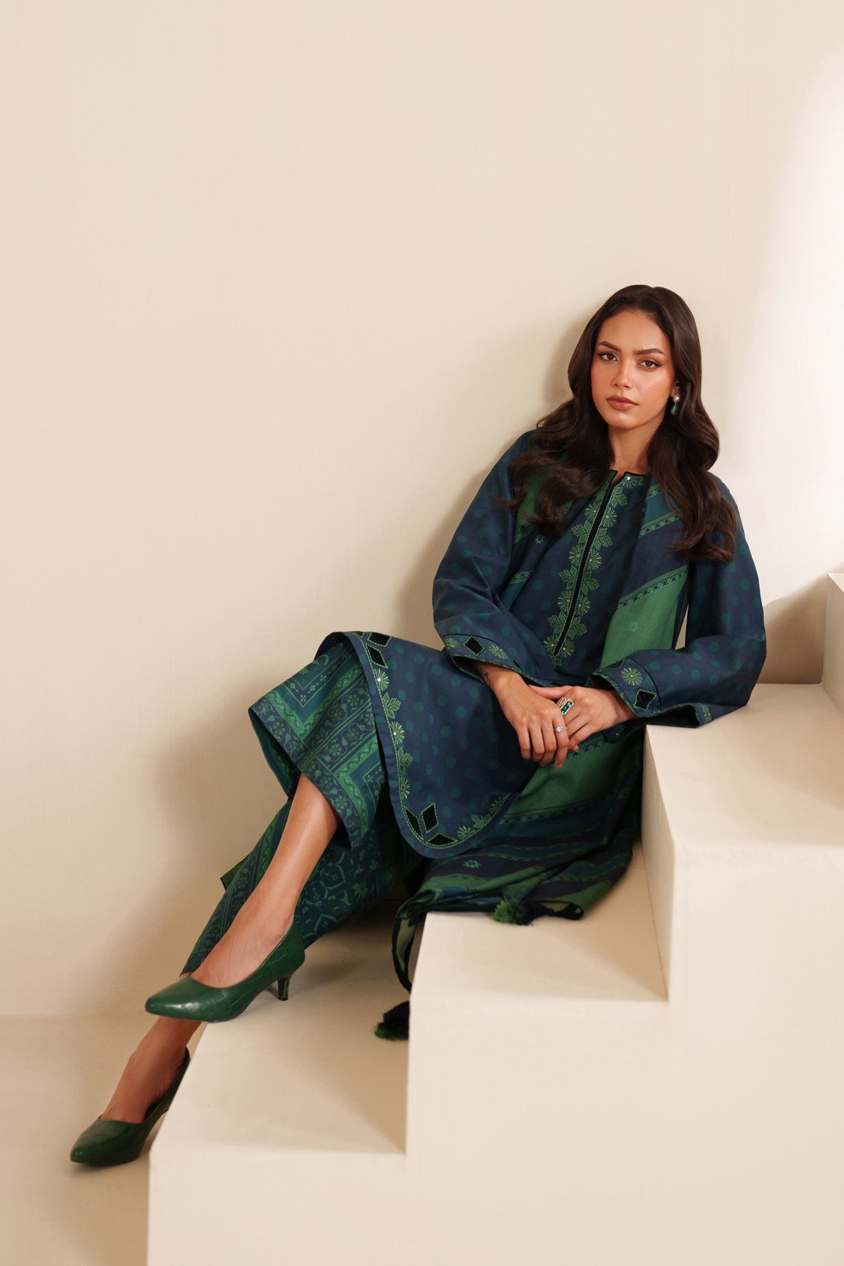 EMBROIDERED PREMIUM VISCOSE UW-0222