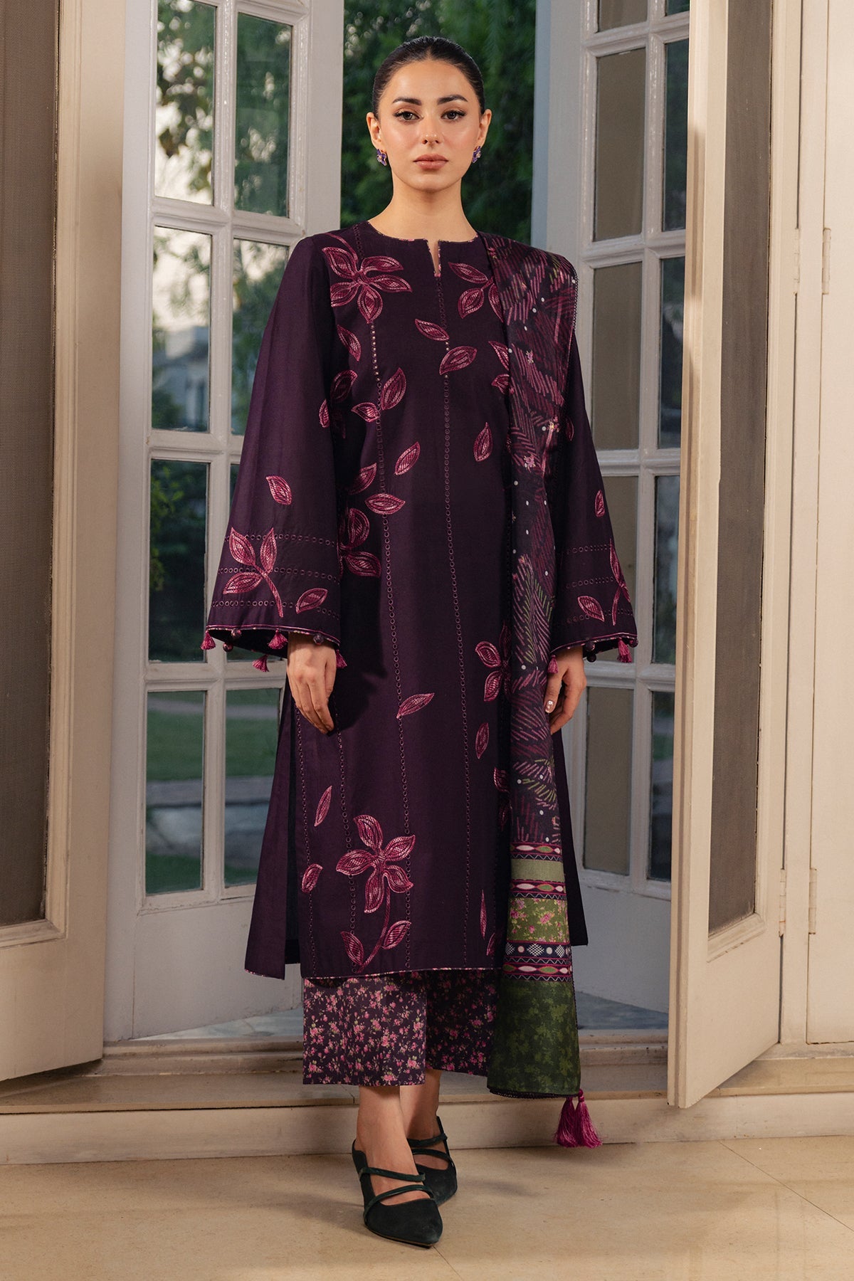 EMBROIDERED LAWN RTW-9370