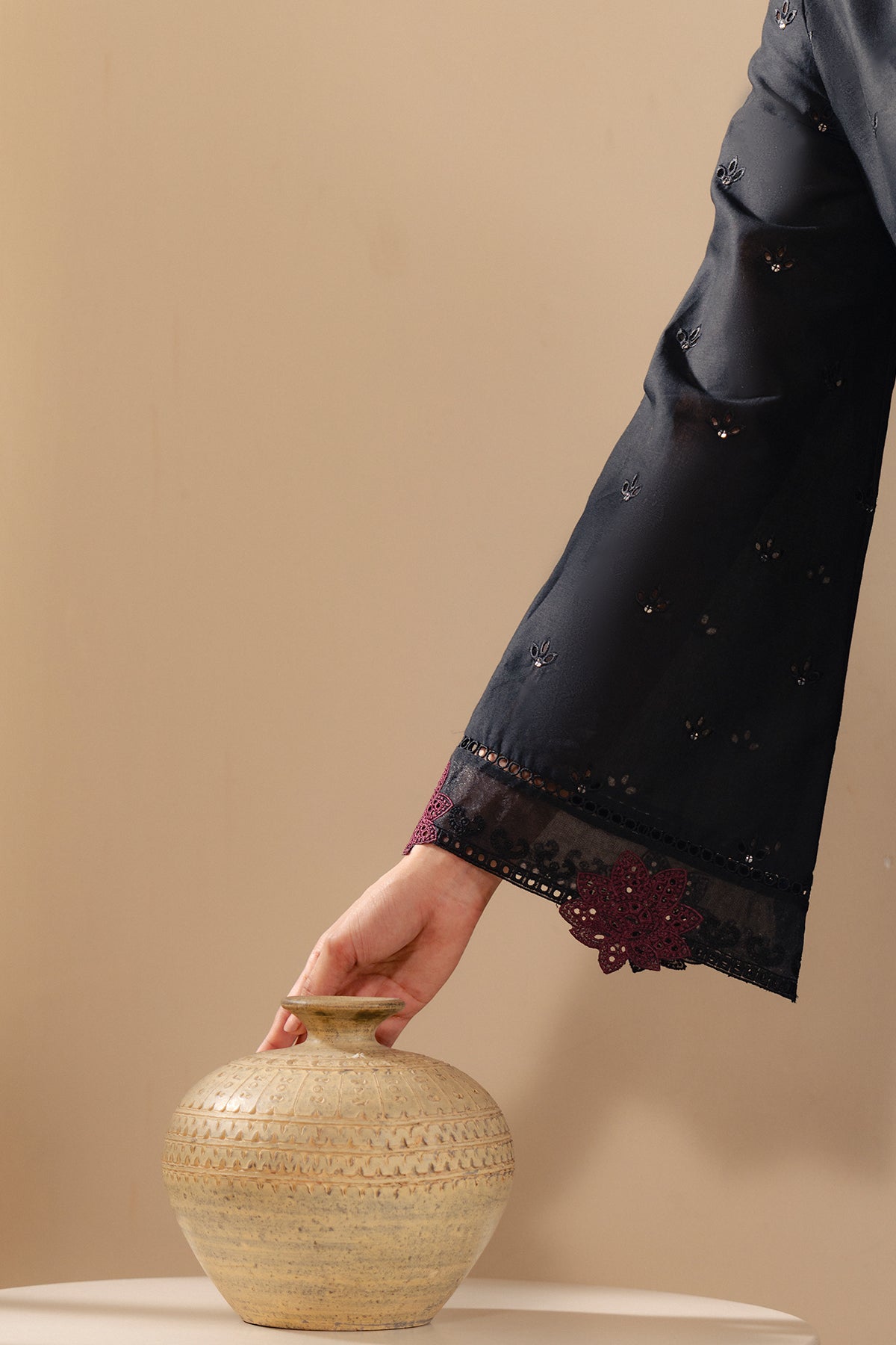 EMBROIDERED LAWN RTW-9342